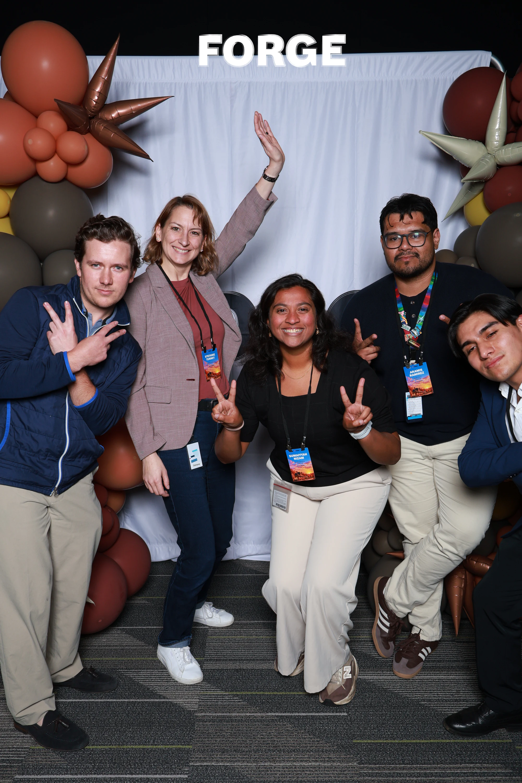 The five again, peace signs and one hand in the air at Bosch FORGE 2026