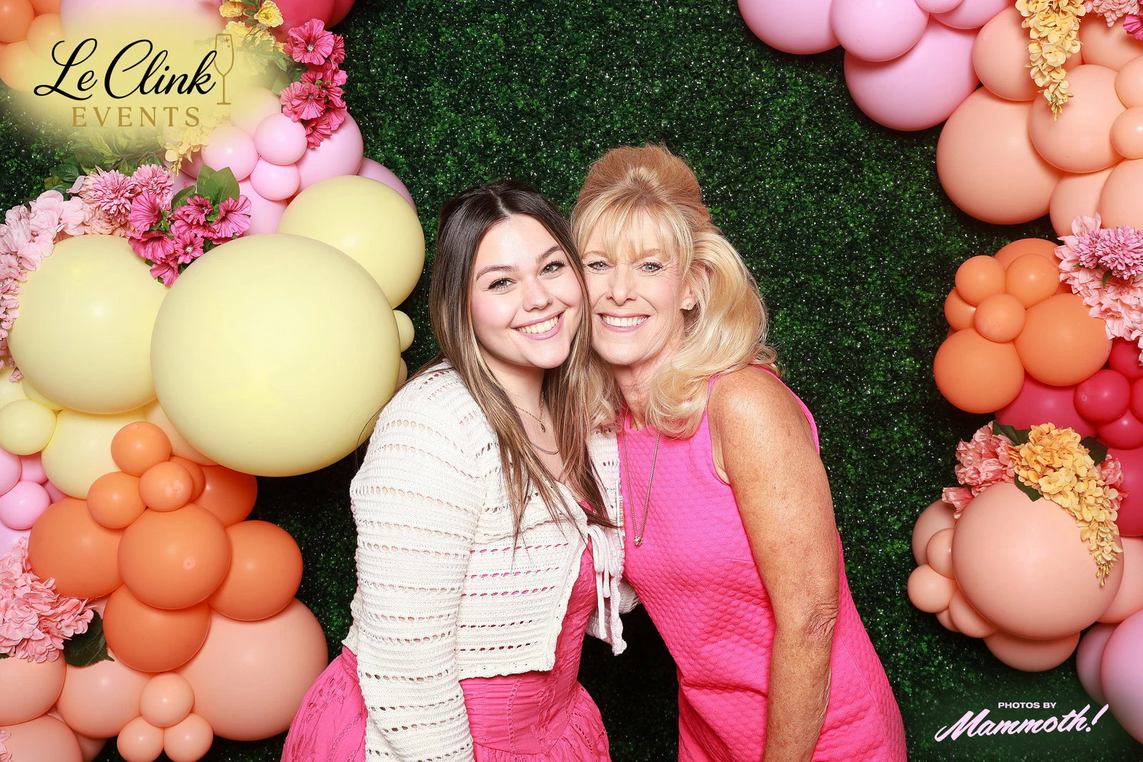 Ladies Night at Le Clink — Social