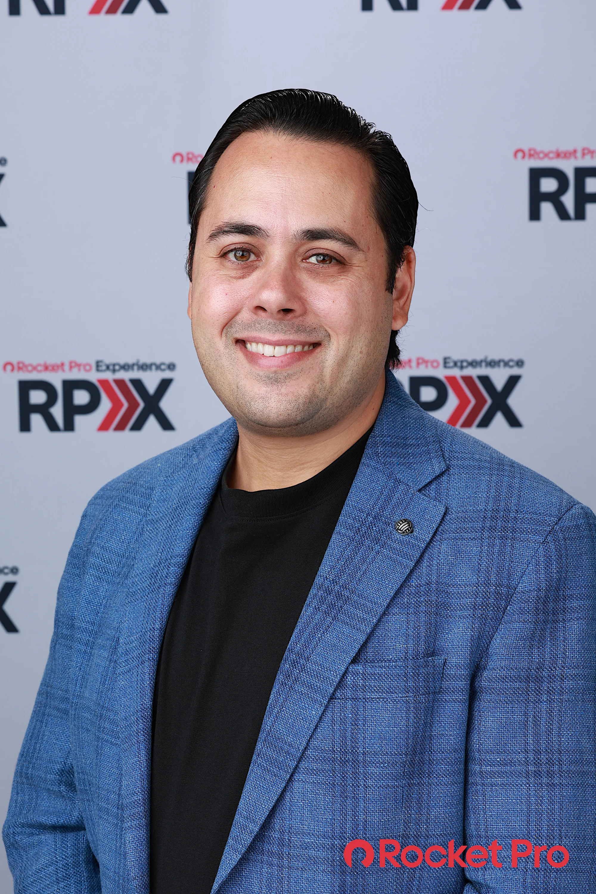 The same guest without the glasses at Rocket Pro Experience