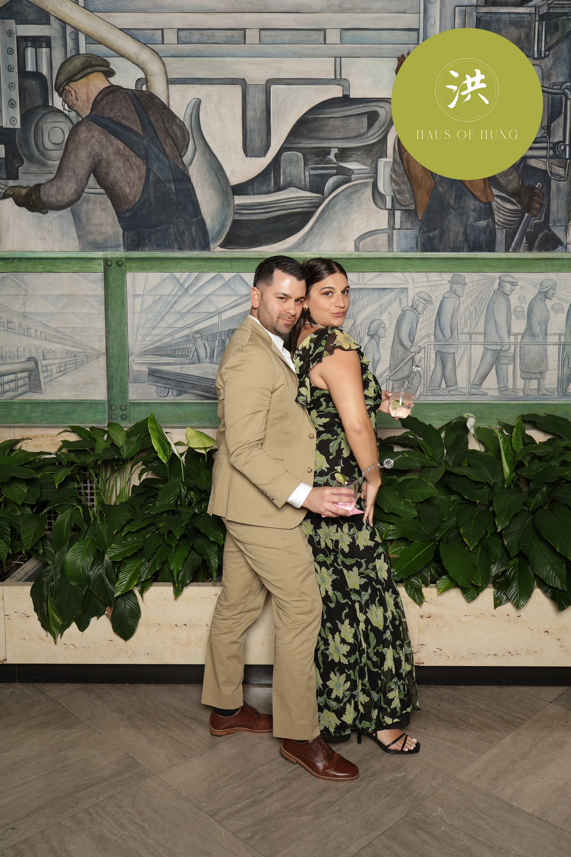 Couple mid-dance at Lesley + Kevin at the Detroit Institute of Arts